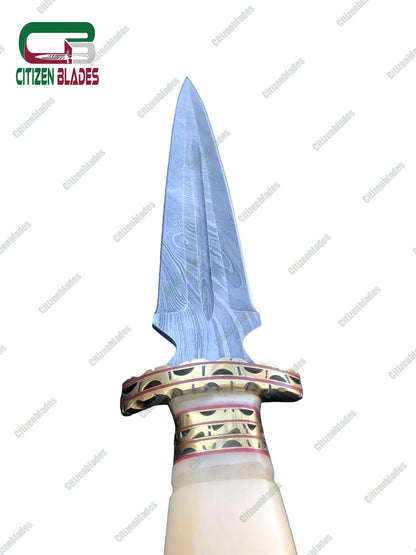 Couteau de chasse en acier damas fait main, personnalisé, manche en bois coloré et os. États-Unis